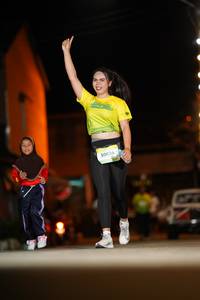 BIB: 50036
                            <button type="button" onclick="openModal(21743358)" class="btn btn-primary btn-sm float-right btn-popup" data-toggle="modal" data-target=".modal-high-quality">
                        <i class="fas fa-shopping-cart"></i> Add to Cart
                    </button>
                                            <button type="button" onclick="isThisMe(21743358, true)" class="btn btn-success btn-sm float-right btn-popup btn-isme hidden" data-toggle="tooltip" data-placement="bottom" title="นี่คือรูปของคุณใช่ไหม คลิกที่นี่เพื่อเอาเข้าอัลบั้ม">
                        <i class="fas fa-plus"></i> Add to album
                    </button>
                    <button type="button" onclick="isThisMe(21743358, false)" class="btn btn-warning btn-sm float-right btn-popup btn-isnotme hidden">
                        <i class="fas fa-ban"></i> Remove from album
                    </button>